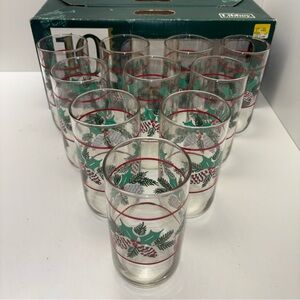 Libbey vintage 80s set of 10 Christmas-themed glasses with holly and pine NIB